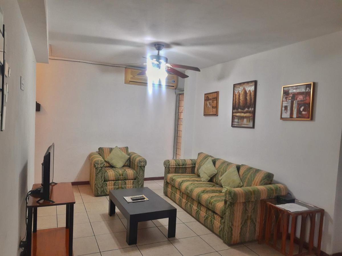 سان سلفادور Suites & Apartments San Benito - Flats المظهر الخارجي الصورة